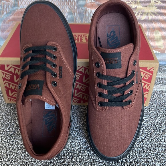 Vans WMNS Atwood
Mixed Canvas Root Beer
VN0A327LHCV
Sneakers - Picture 13 of 16